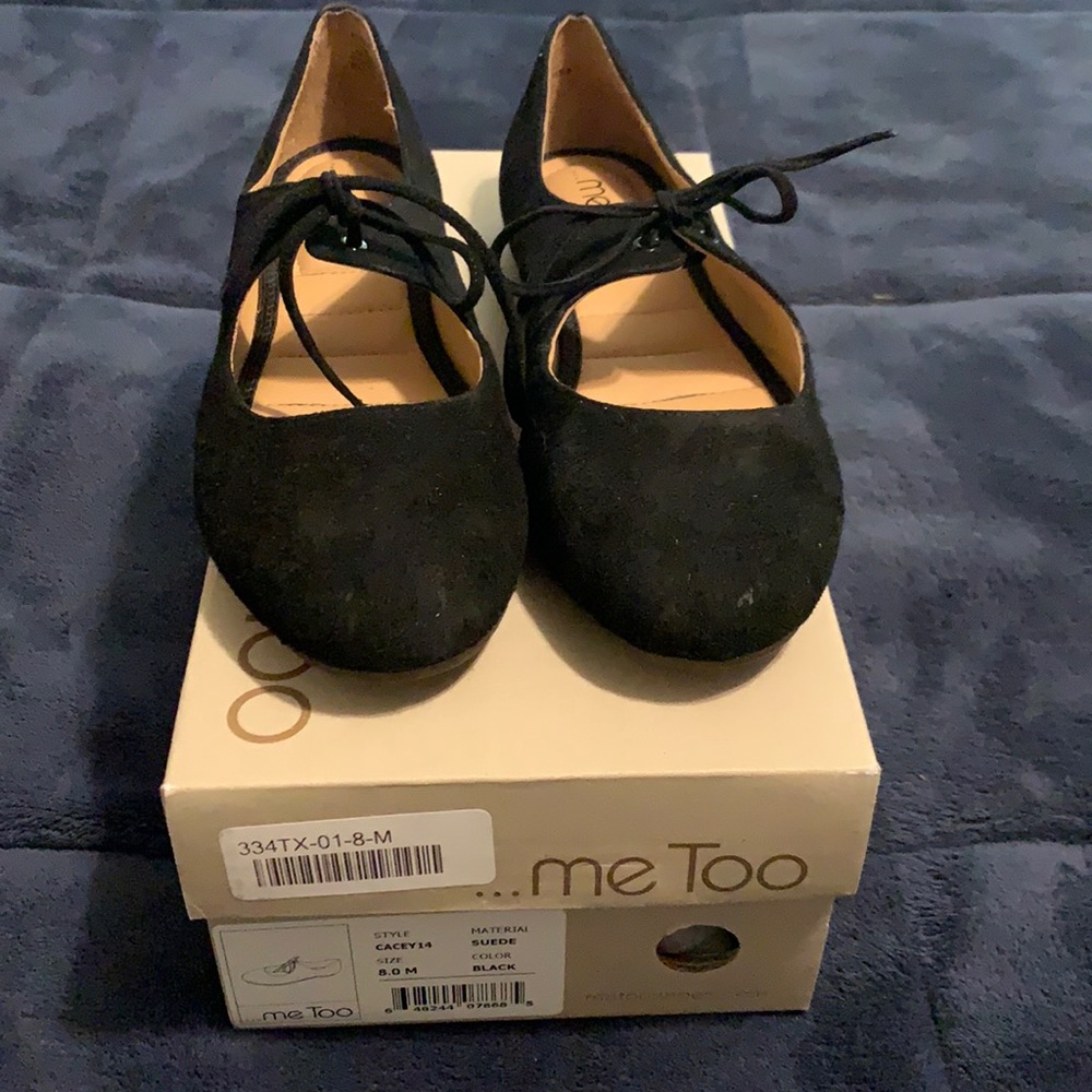 Size 8 me Too Cacey14 Suede Flats